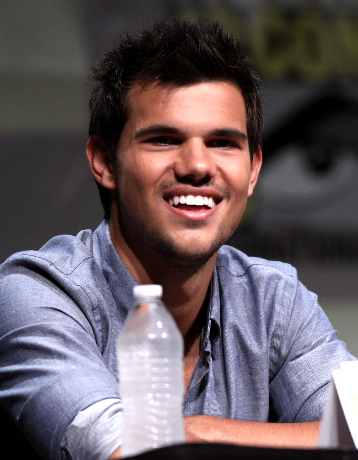 Тейлор Лотнер на Comic-Con в 2012 году